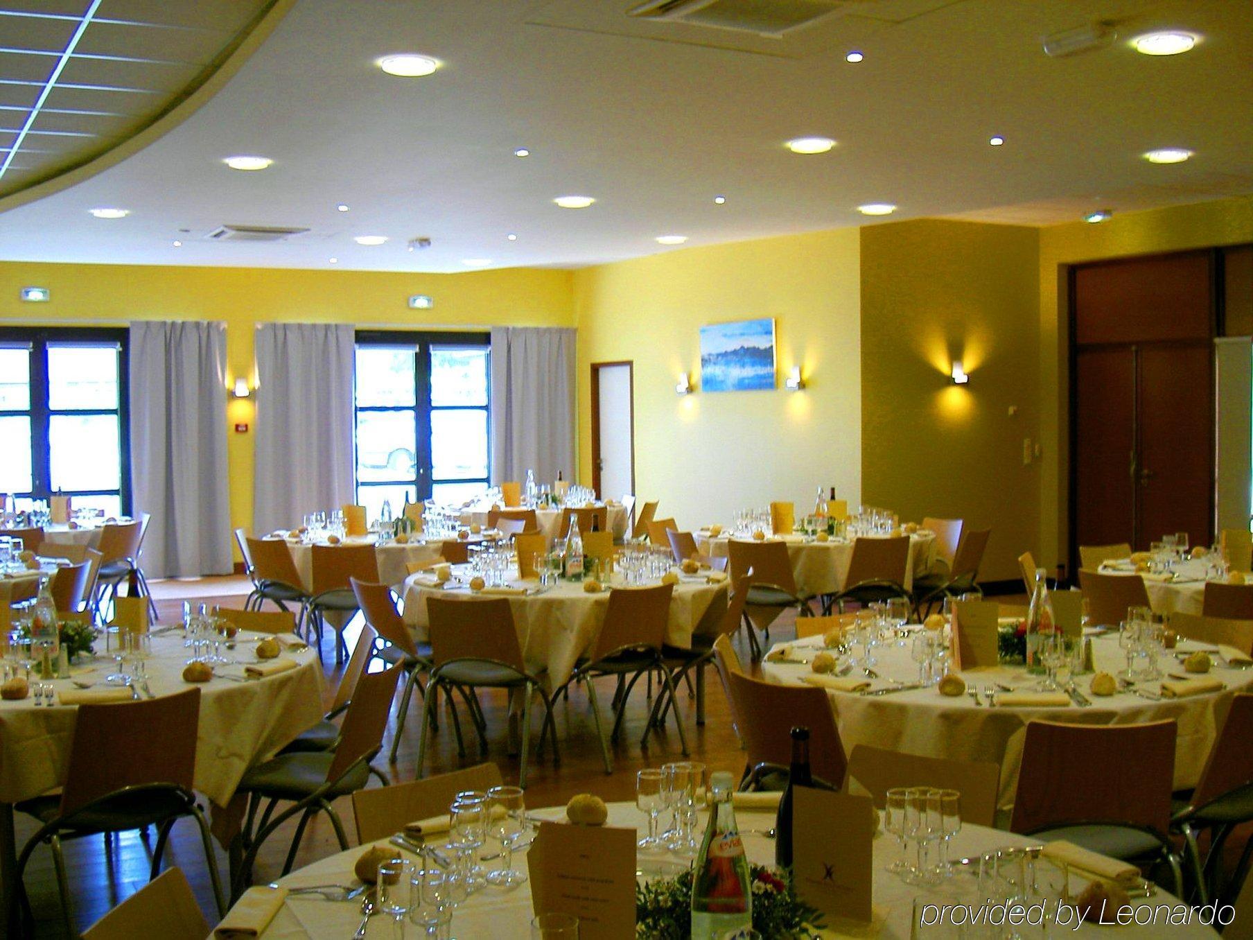 Holiday Inn Express Grenoble-Bernin Restaurant photo